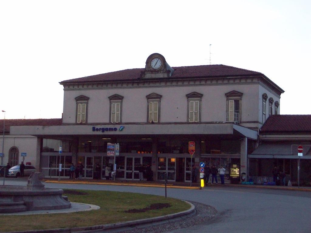 城市之家住宿加早餐酒店 贝尔加莫 外观 照片